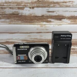 Olympus FE-4010 12.0 MP Digital Camera Black w/ Charger Tested & Battery